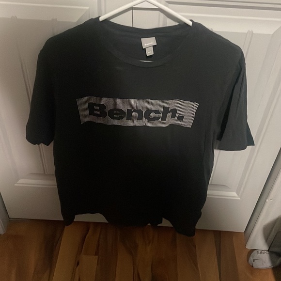 Worn a few times! Great t-shirt - Picture 2 of 3